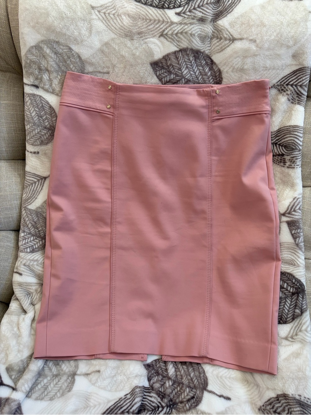 White House Black Market Pink Pencil Skirt